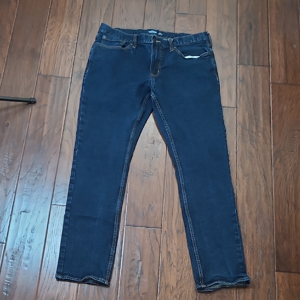 Old Navy Slim Jeans in Dark Blue Wash size 36x32. *See Measurements*